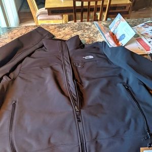 Mens North Face apex Bionic Jacket.